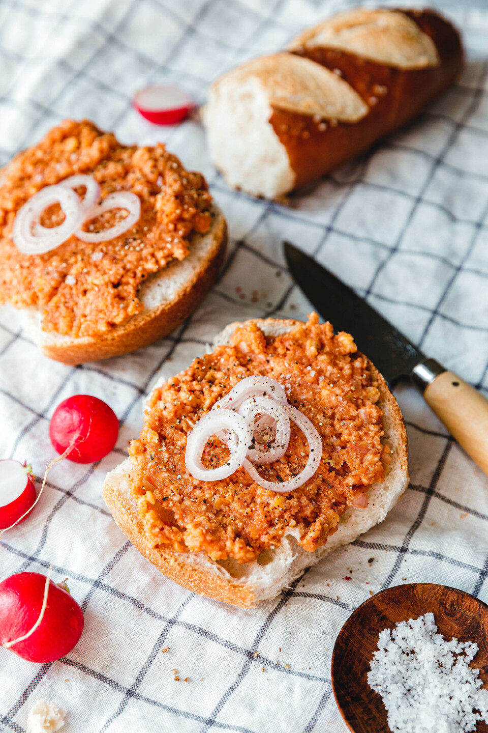 Eat this! Veganes Mett aus Reiswaffeln