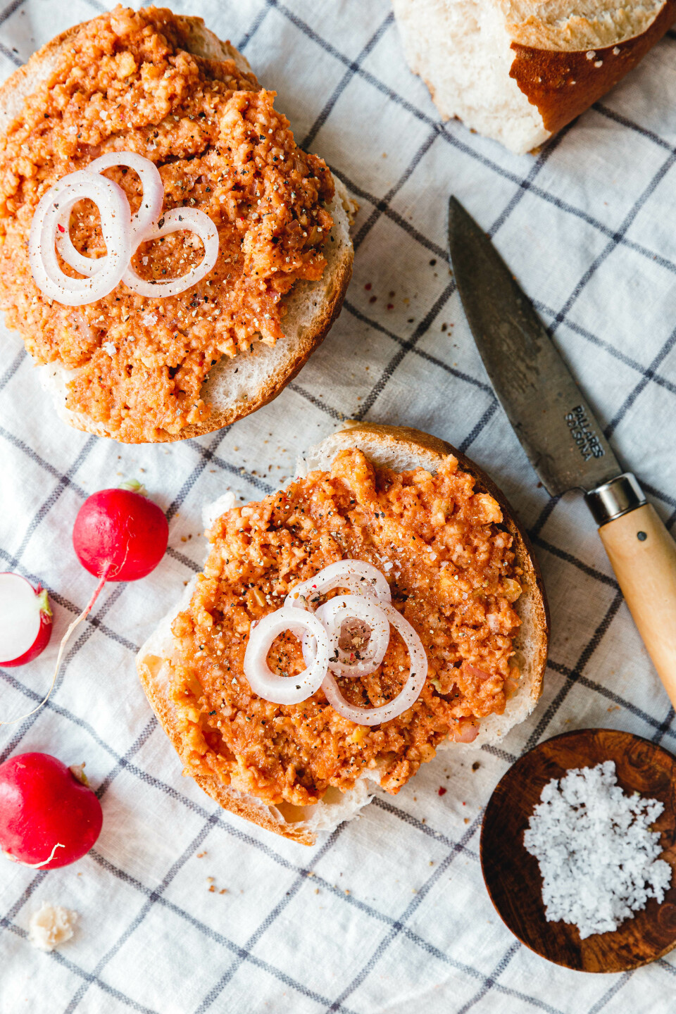 Eat this! Veganes Mett aus Reiswaffeln
