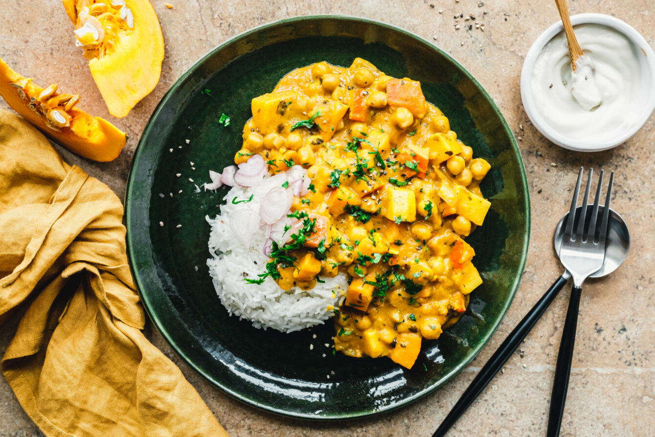 Veganes Kürbis-Kichererbsencurry