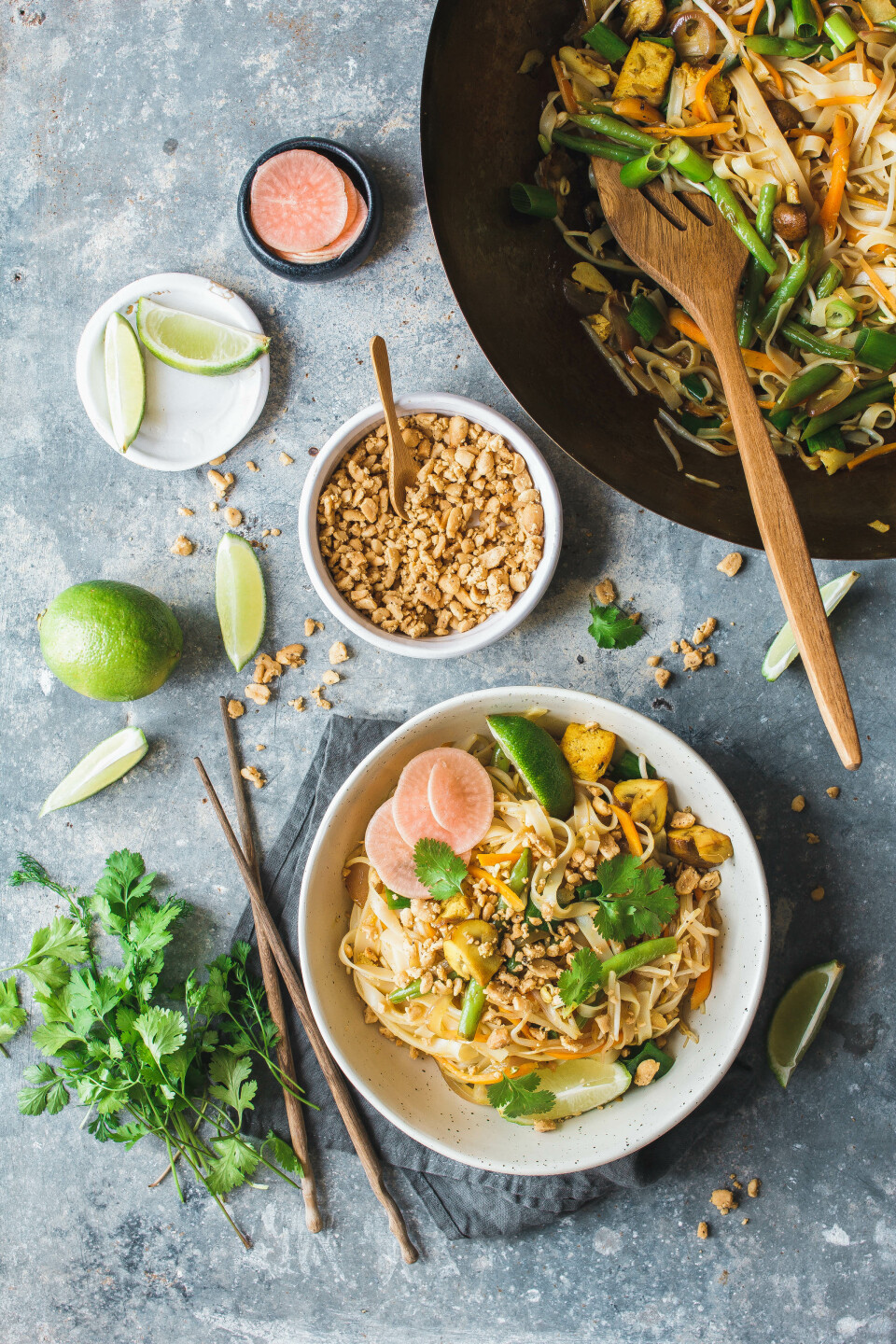 Veganes Pad Thai mit grünen Bohnen & Tofu