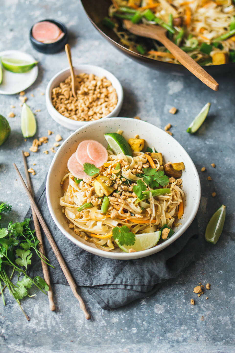 Veganes Pad Thai mit grünen Bohnen & Tofu