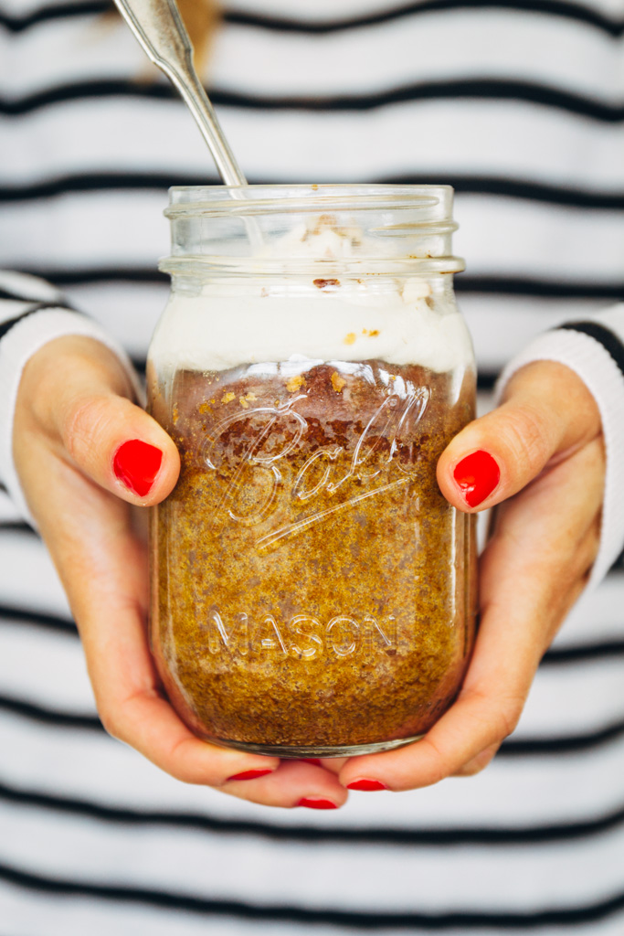 Carrot Cake mit Cashew-Lemon-Frosting