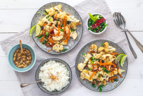 Asiatischer Blumenkohl-Salat