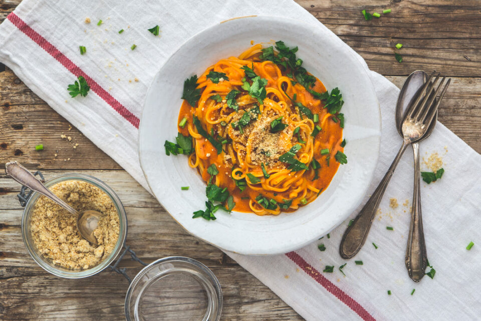 Tagliatelle mit Paprikasauce-1