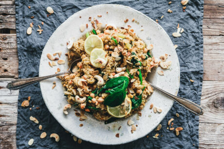 Pilaw mit Spinat & gerösteten Nüssen