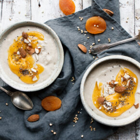 Buchweizen-Porridge mit Kardamom & Aprikosenmus