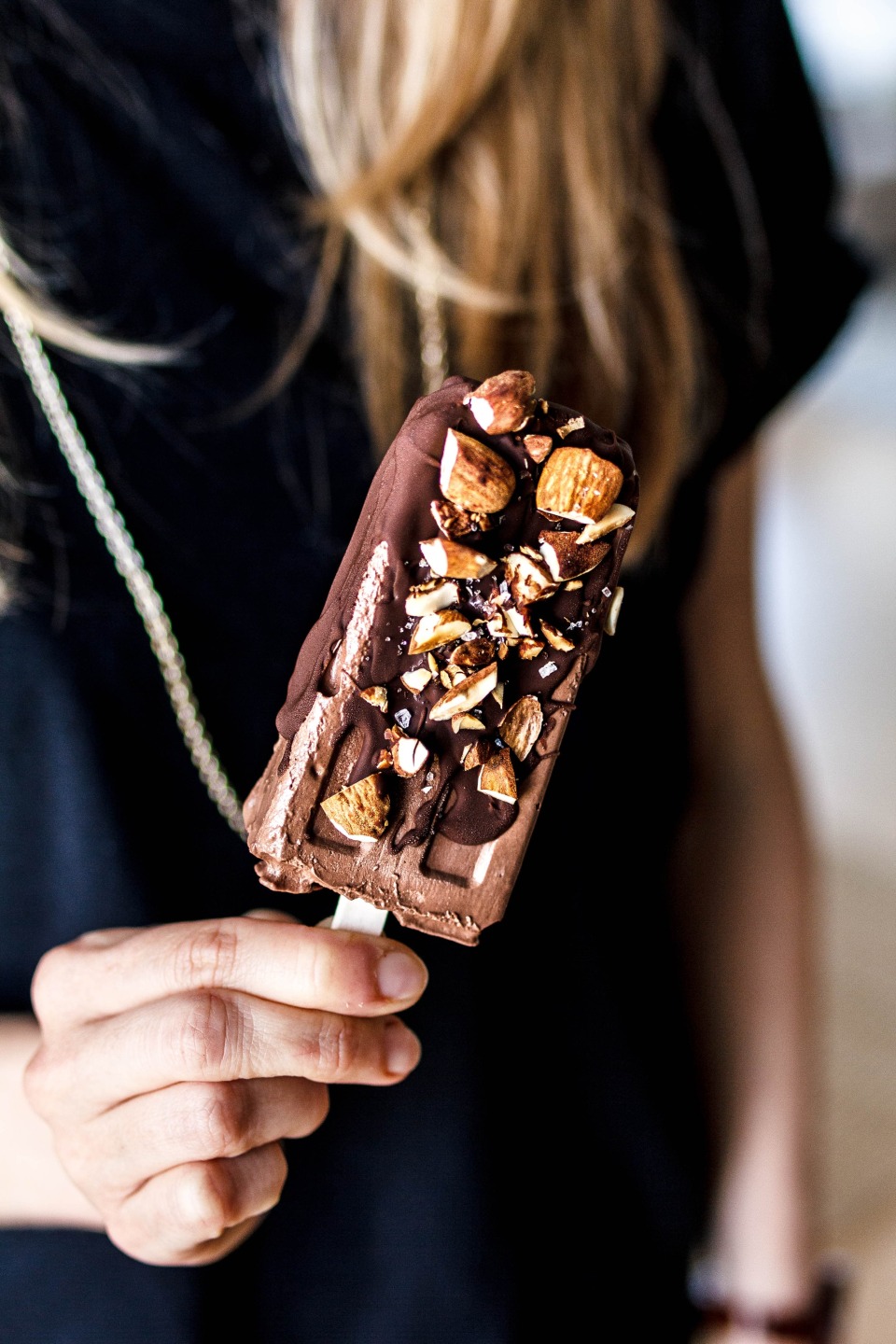 Vegane Double-Nut Schoko-Popsicles