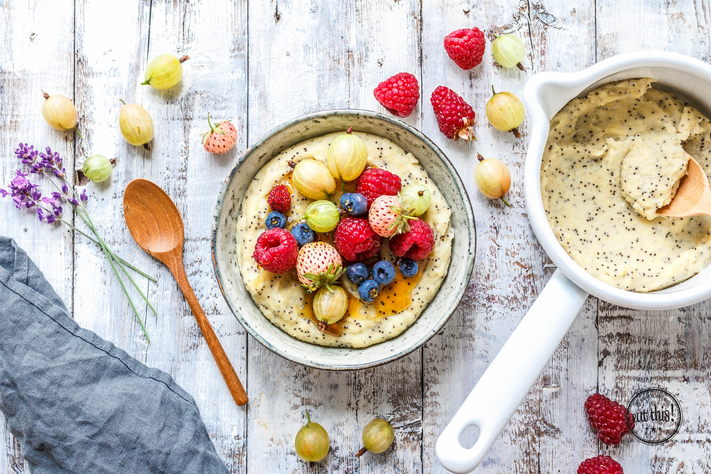 Kamut-Griesbrei mit Sommerbeeren