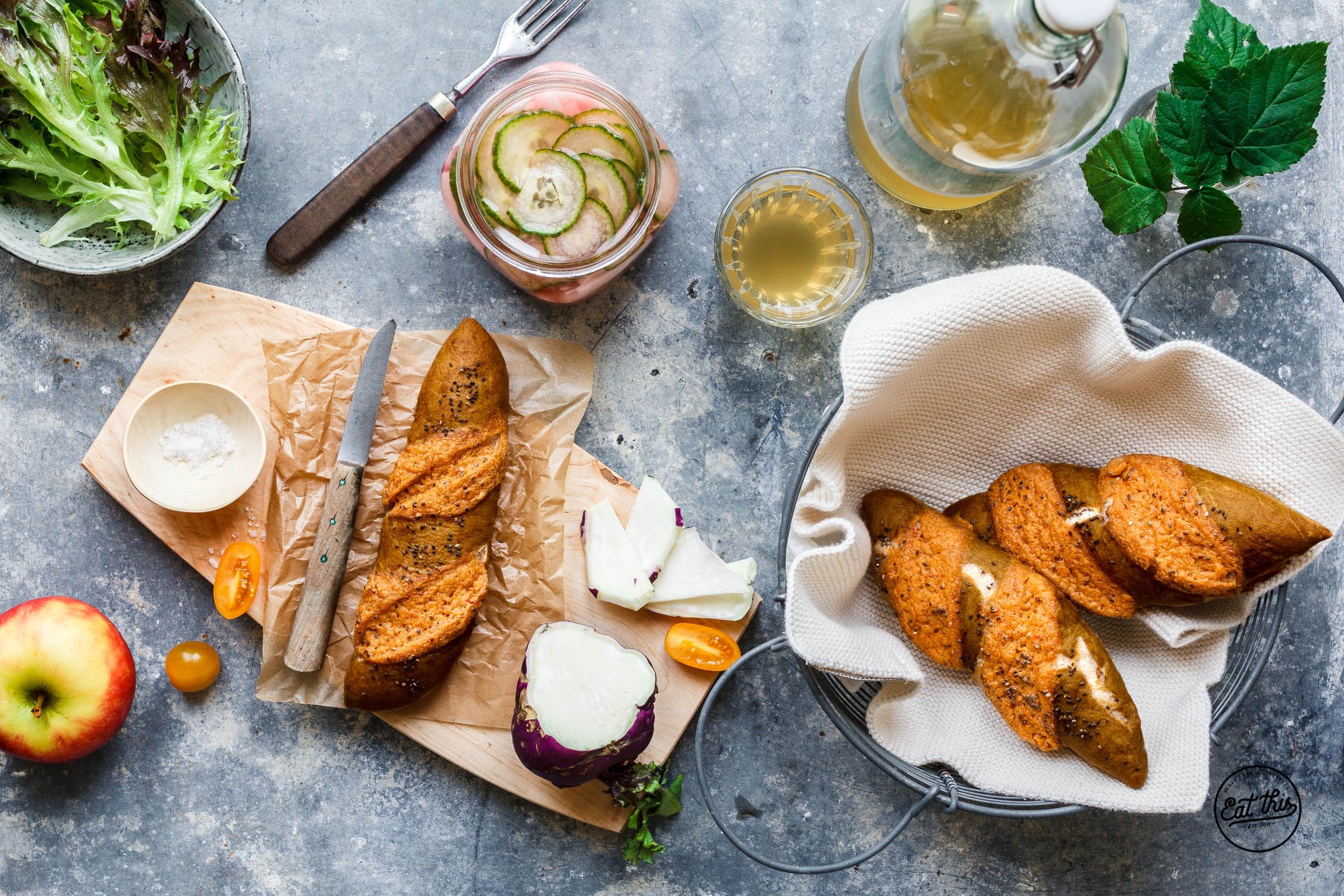 Vegane überbackene Dinkel-Laugenstangen mit Vollkorn