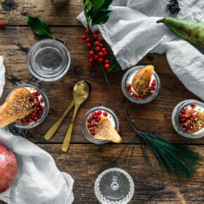 Raw Mini-Cheesecake mit Marzipan & pochierter Chai-Birne • Weihnachtsmenü 2016