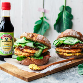 Grünes Kohlrabischnitzel-Sandwich