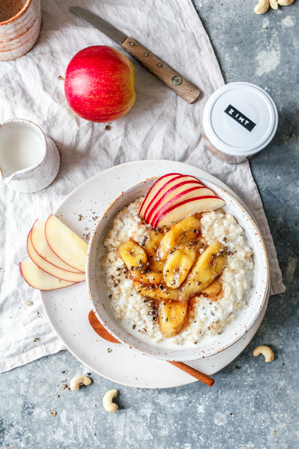 Porridge mit braunem Reis & karamellisierten Zimtbananen