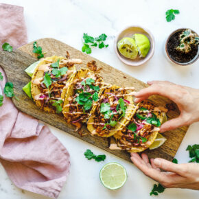 Vegane Jackfruit Tacos mit Quick Pickles