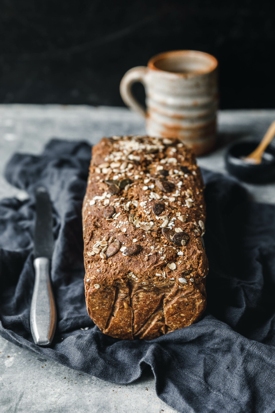 Schnelles veganes Vollkornbrot mit Saaten