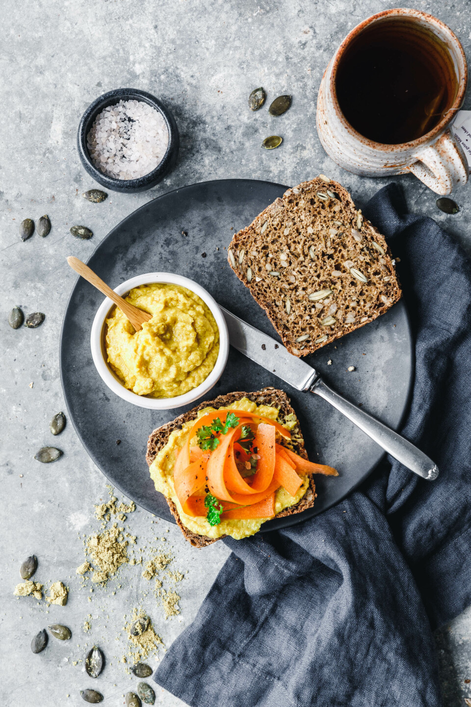 Schnelles veganes Vollkornbrot mit Saaten