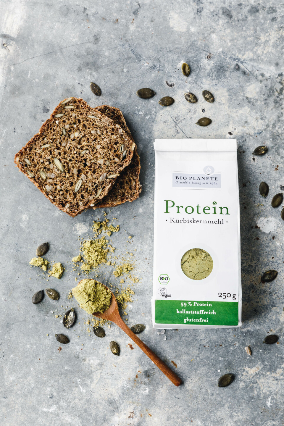 Schnelles veganes Vollkornbrot mit Saaten