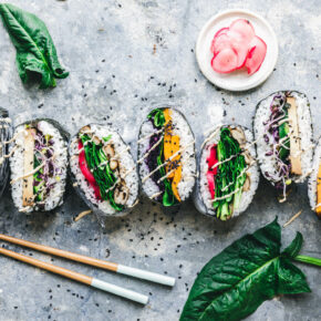 Vegane Sushi-Sandwiches - japanische Onigirazu