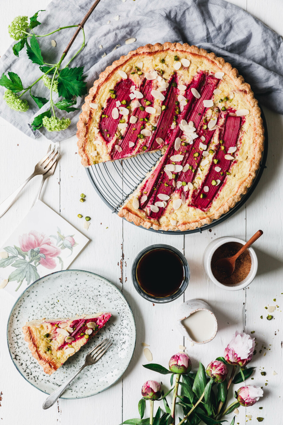 Veganer Rhabarber-Käsekuchen