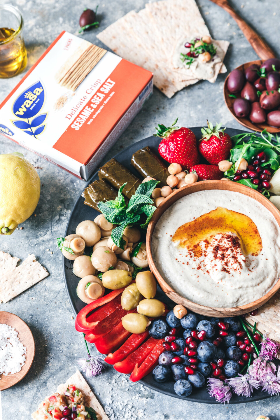 Mutabbal – orientalischer Auberginen-Dip für die Mezze-Platte mit Wasa Delicate