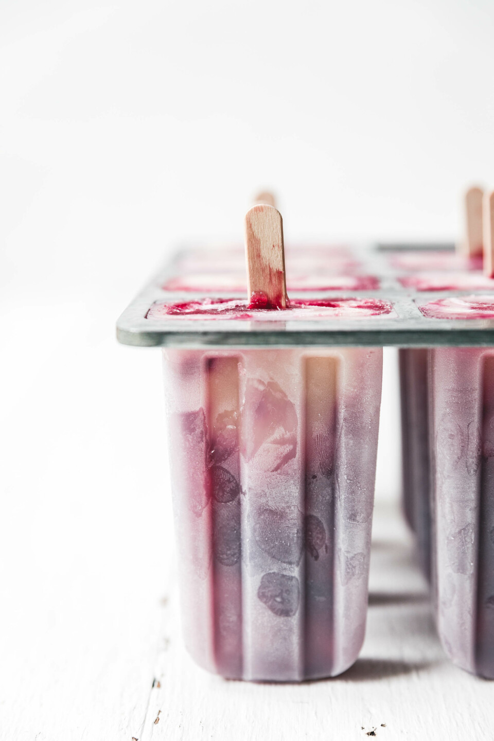 Blitzschnelle fruchtige Beeren-Popsicles
