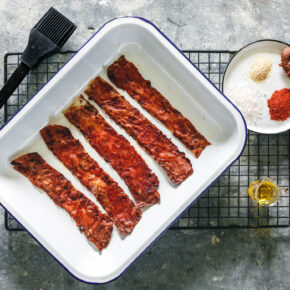 Veganer Bacon aus Reispapier mit leckeren Gewürzen