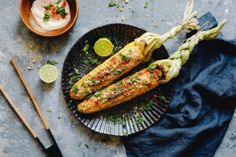 Gegrillte Maiskolben wie auf Mexikos Straßen