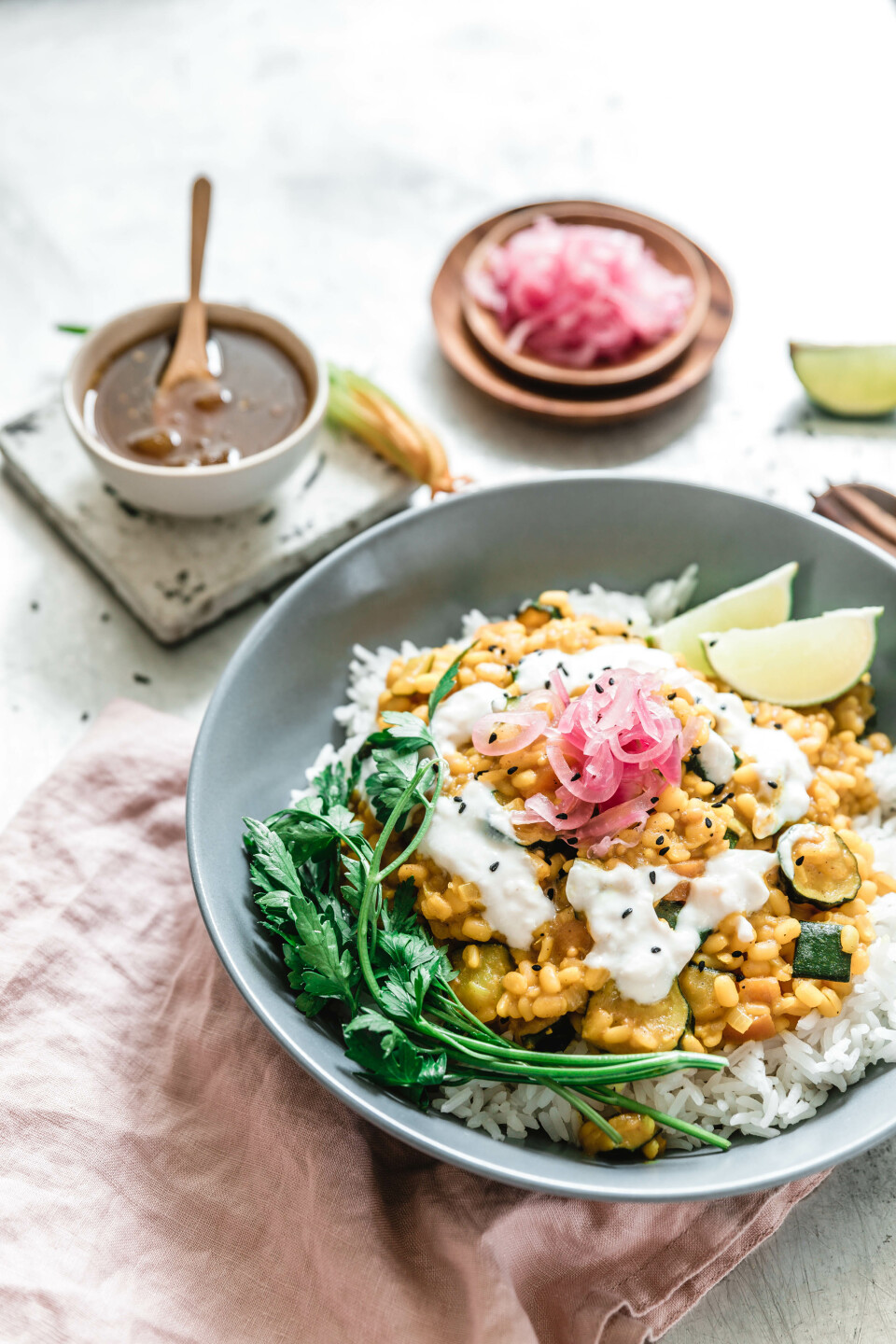 Mung Dhal mit Zucchini