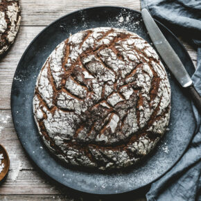Reines Roggenbrot mit Sauerteig