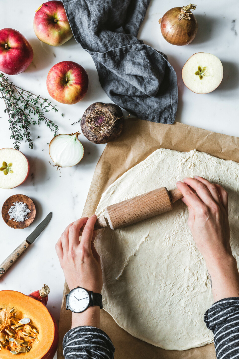 Herzhafte Galette mit Apfel, Rote Bete & Kürbis