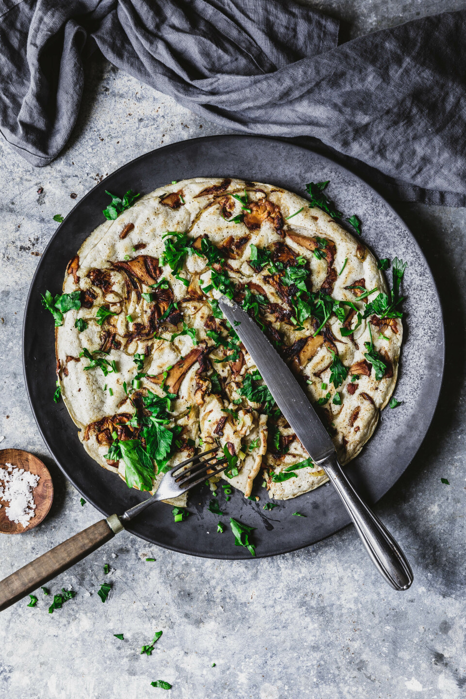 Herzhafte Sauerteigpancakes mit Pilzen