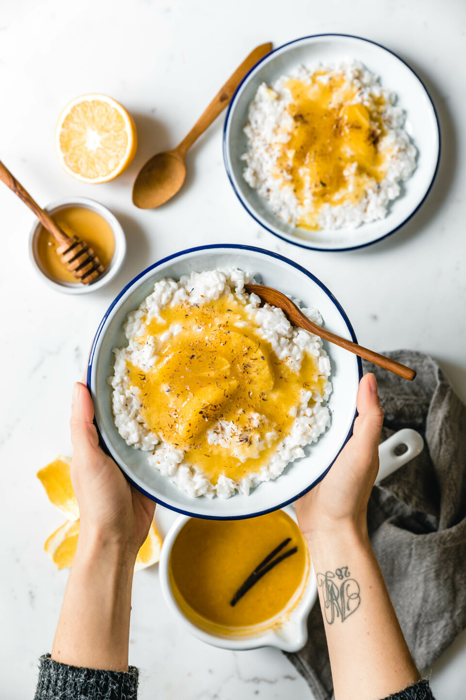 Nordischer Milchreis mit gewürzter Orangensauce & Vanille