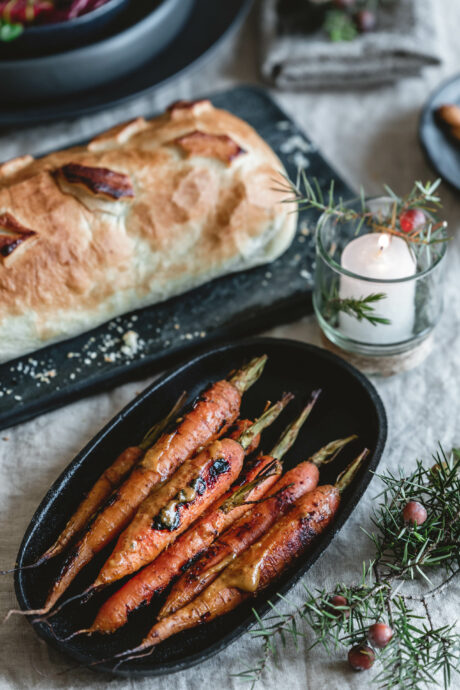 Geröstete Möhren mit Miso-Senf-Glasur