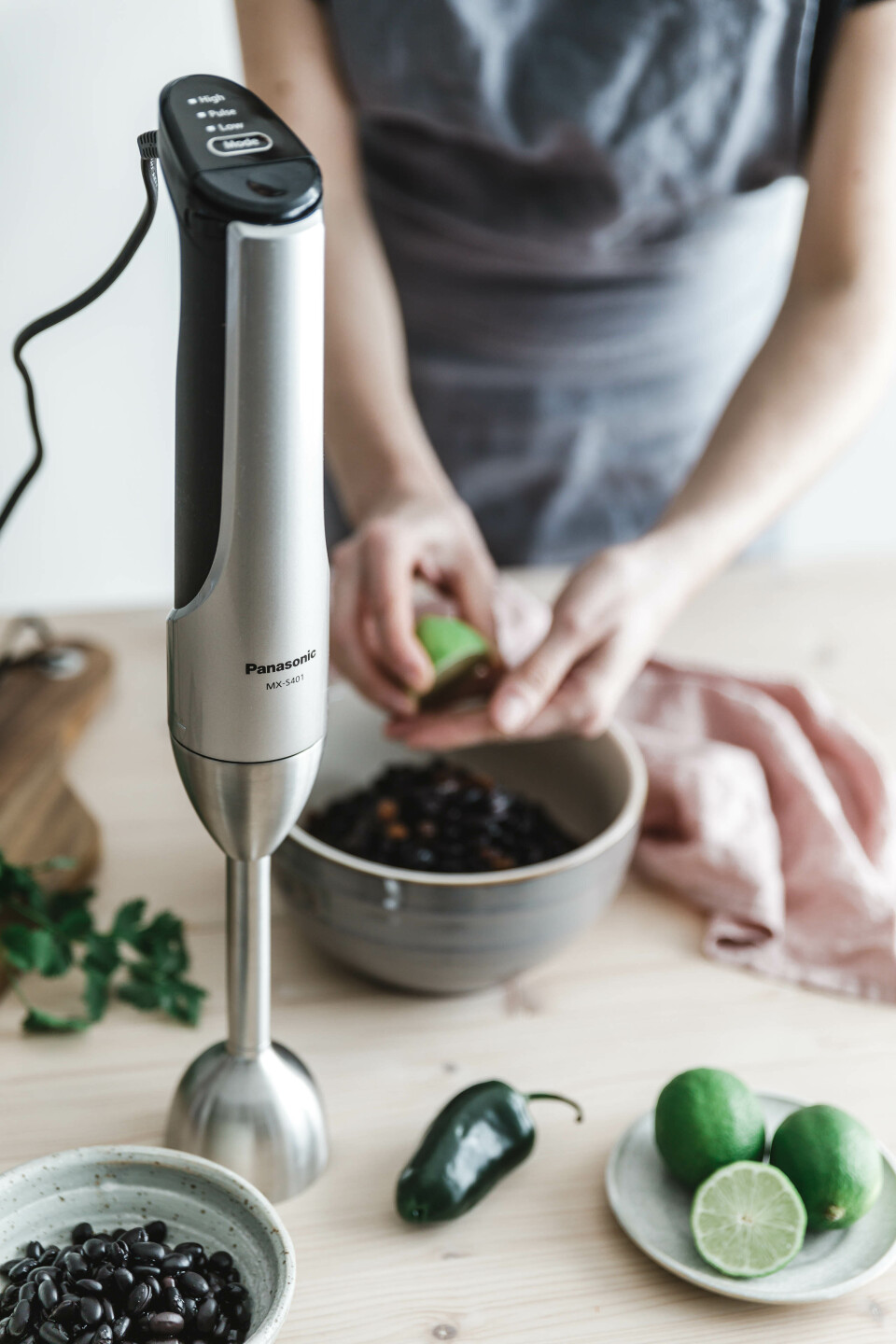 Cremiger Schwarze Bohnen-Dip mit Kakao