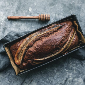 Das beste vegane Schoko-Bananenbrot mit gerösteten Walnüssen
