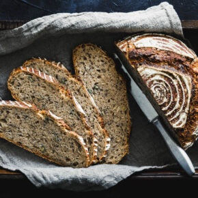 Sauerteig-Mehrkornbrot mit Dinkel & Roggen