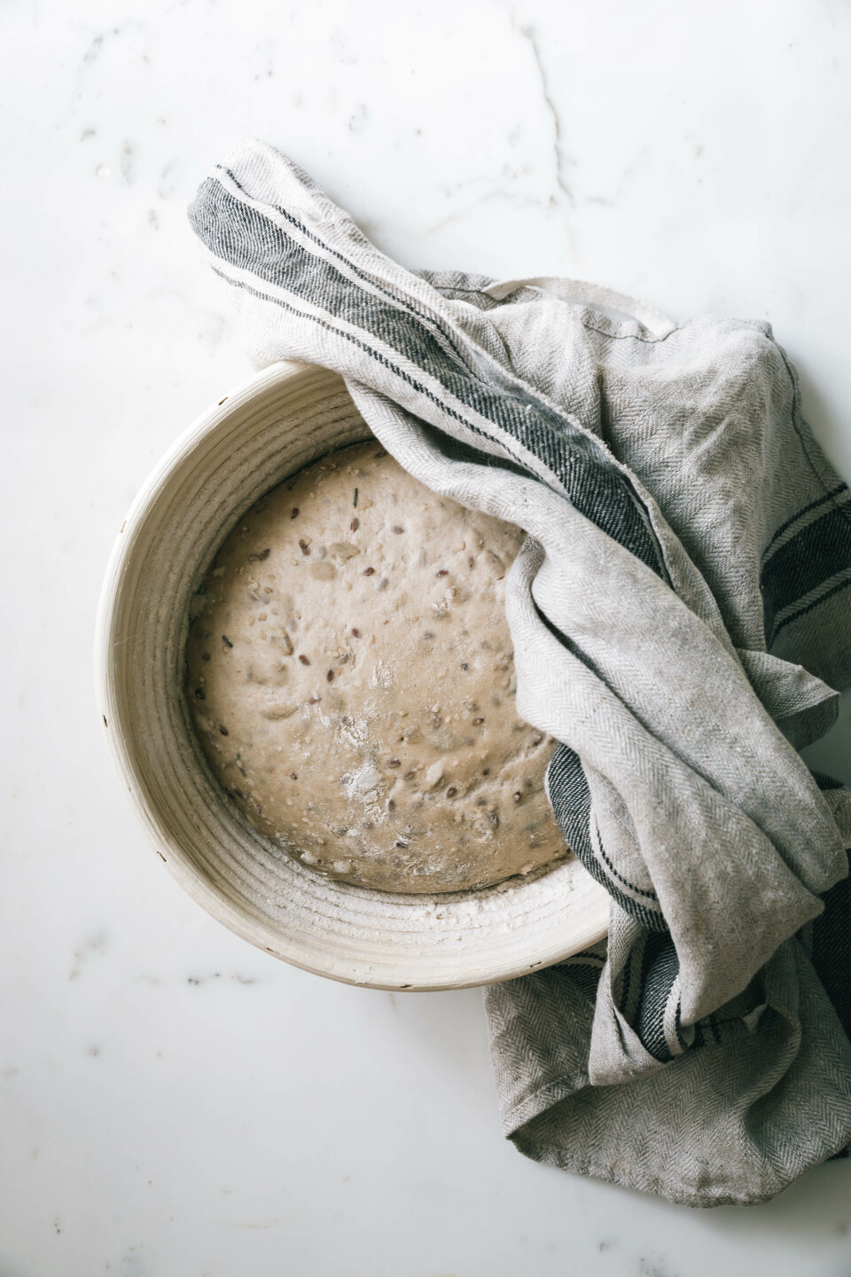 Sauerteig-Mehrkornbrot mit Dinkel & Roggen