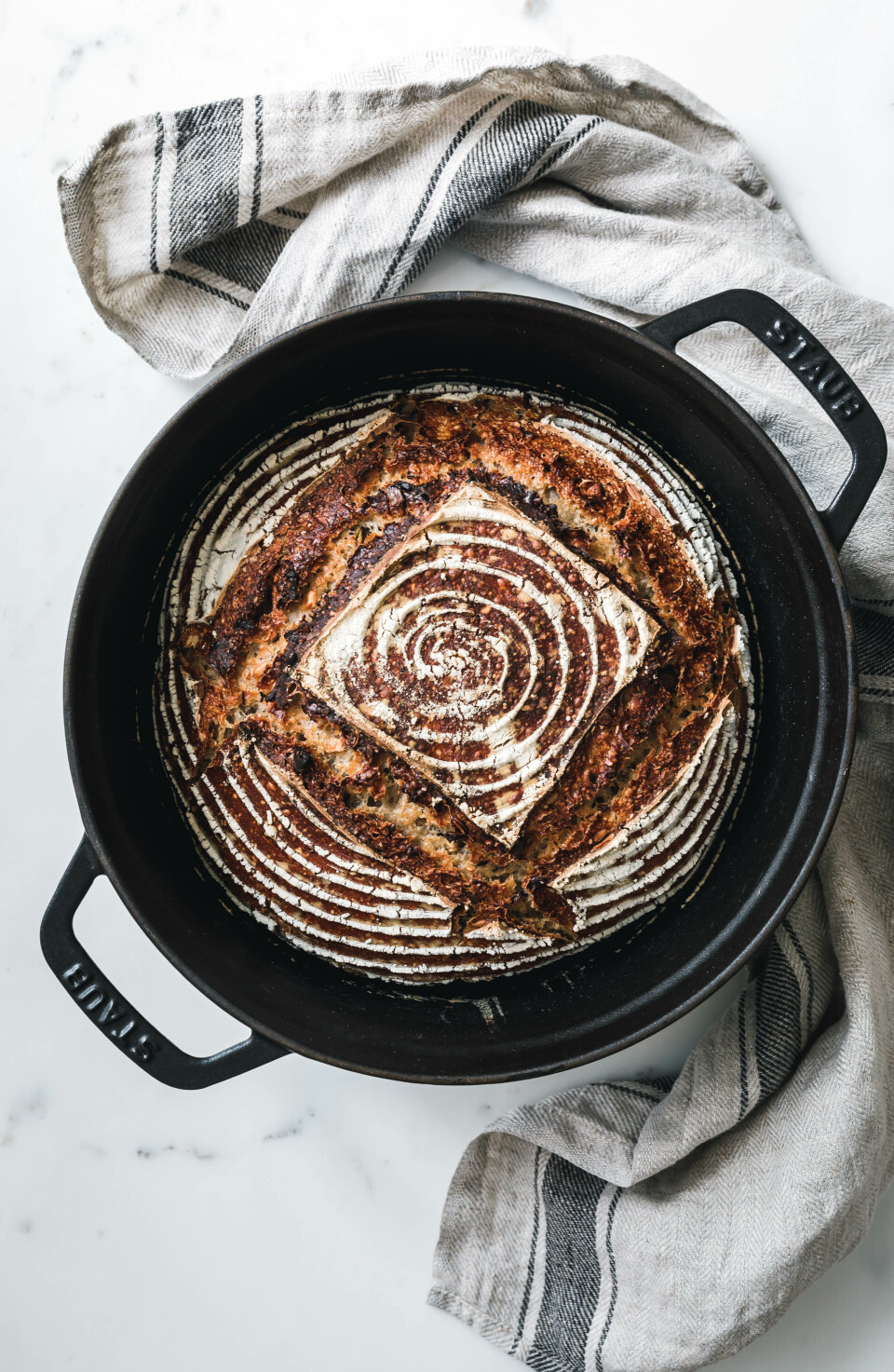 Sauerteig-Mehrkornbrot mit Dinkel & Roggen