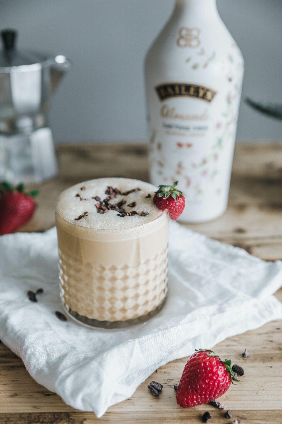 Veganer Eiskaffee mit Baileys Almande