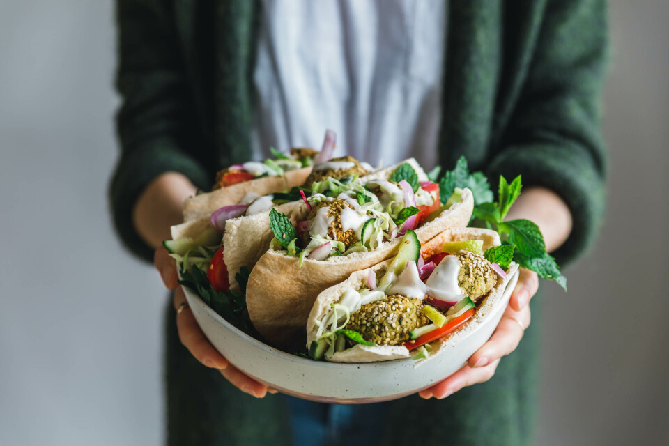 Im Im Ofen gebackene Falafel mit Sesam gebackene Falafel mit Sesam