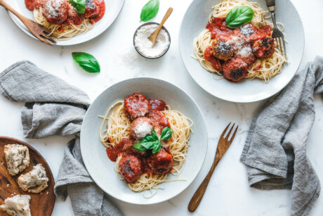 Spaghetti mit veganen Meatballs