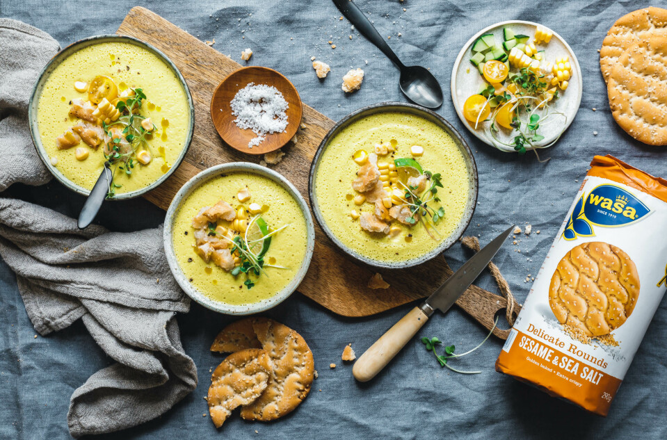 Gelbe Mais-Gazpacho mit Paprika