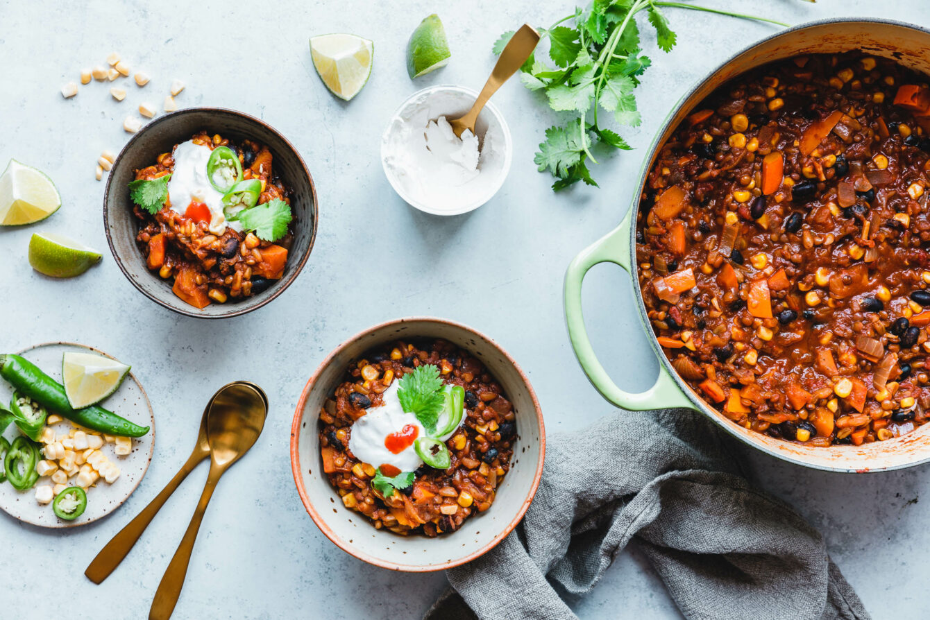 Kürbis-Chili mit braunen Linsen & Pumpkin Spice