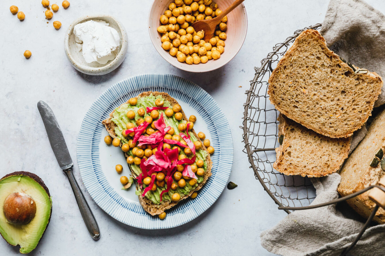 Sauerteig-Zwiebelbrot mit Kürbis