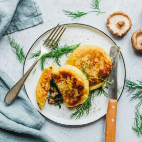Knusprige Potato Cakes mit Pilzfüllung & frischem Dill