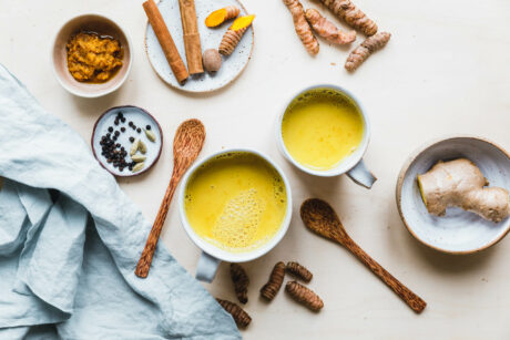 Goldene Milch mit selbstgmachter Kurkumapaste