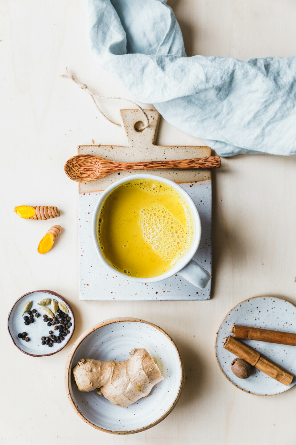 Goldene Milch mit selbstgmachter Kurkumapaste