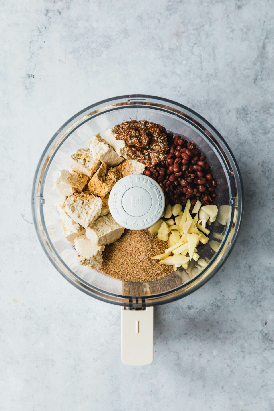 Teriyaki Tofu Meatballs mit Adzukibohnen & Sriracha