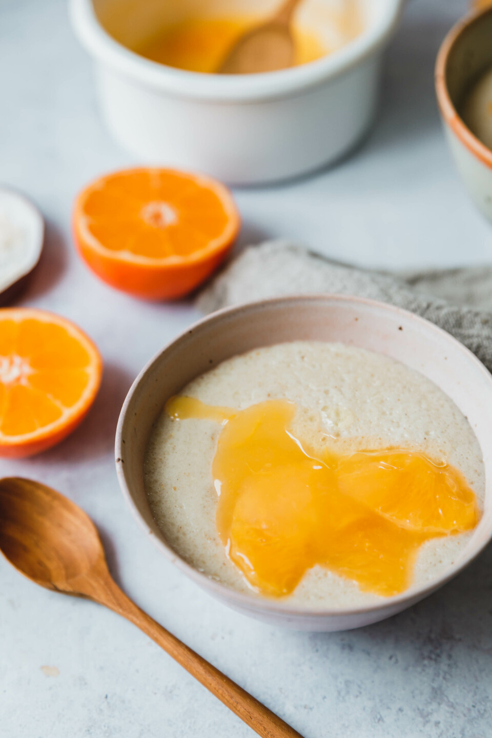 Grießbrei mit Mandarinensauce