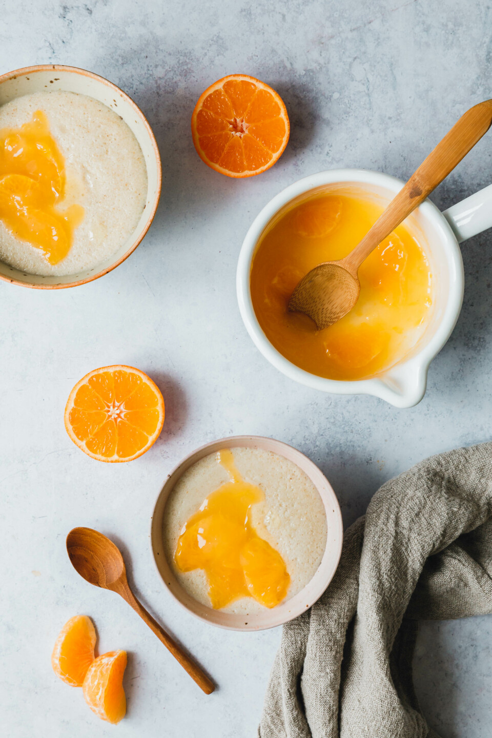 Grießbrei mit Mandarinensauce