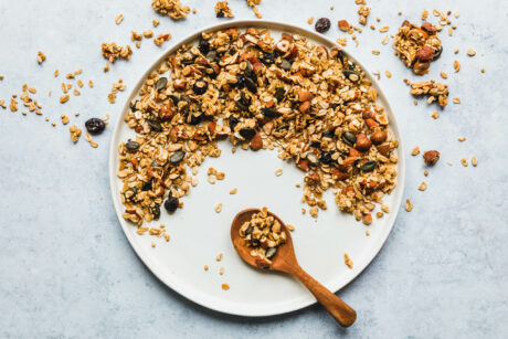 Granola mit Buchweizen & Ahornsirup